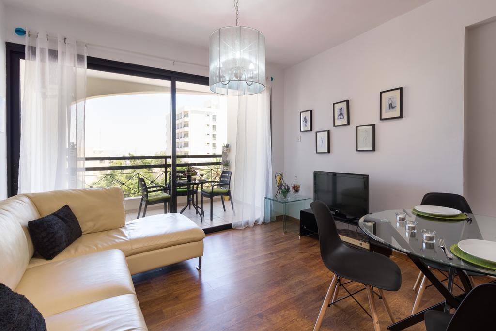לרנקה Mama Seaside Apartment מראה חיצוני תמונה