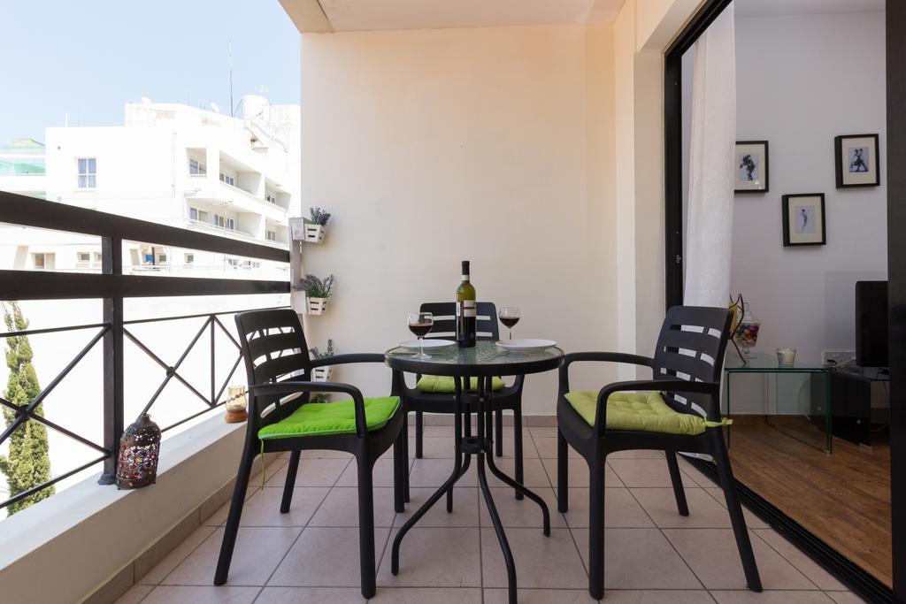 לרנקה Mama Seaside Apartment מראה חיצוני תמונה