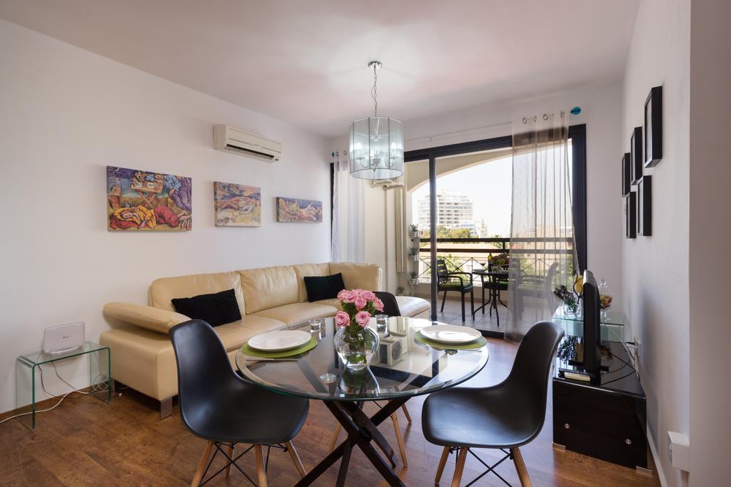 לרנקה Mama Seaside Apartment מראה חיצוני תמונה
